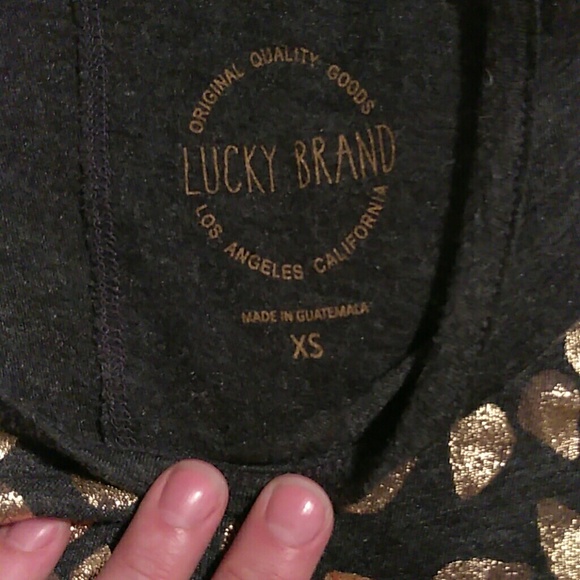 Lucky Brand/T shirt. Glod leaf front. Size XS - Picture 7 of 7
